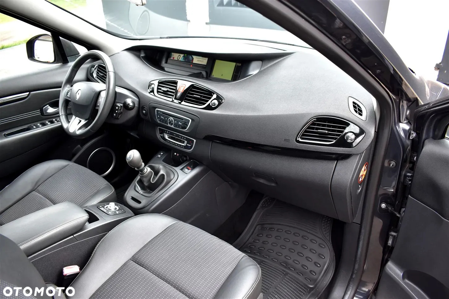 Renault Scenic 1.6dCi Energy TomTom Edition - 37