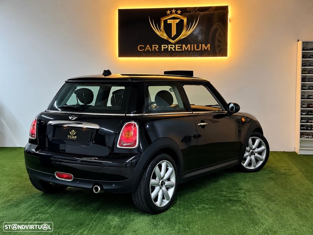 MINI 3 Portas Cooper D Auto - 7