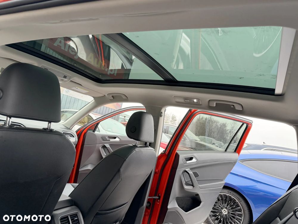 Volkswagen Tiguan - 10
