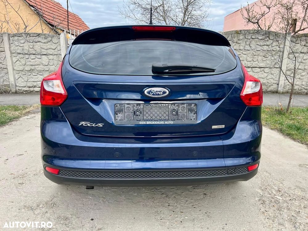 Ford Focus - 12