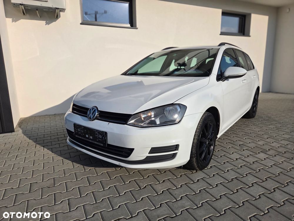 Volkswagen Golf - 2