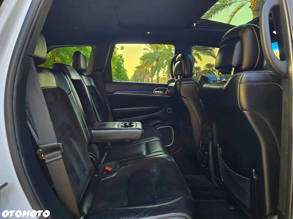 Jeep Grand Cherokee SRT8 - 19