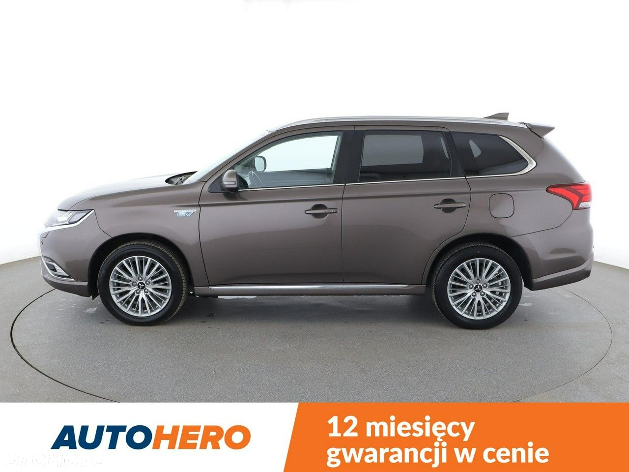 Mitsubishi Outlander 2.4 4WD Plug-In Hybrid - 2