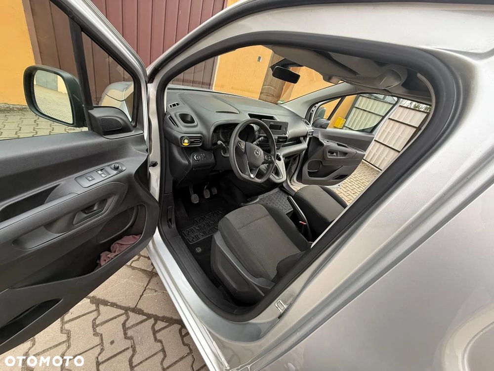 Opel COMBO - 10