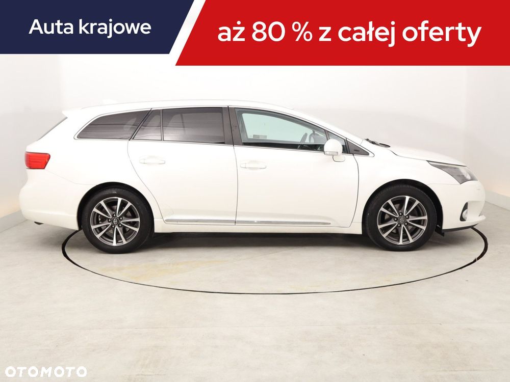 Toyota Avensis - 8