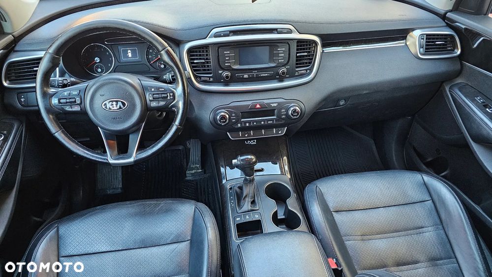 Kia Sorento - 8