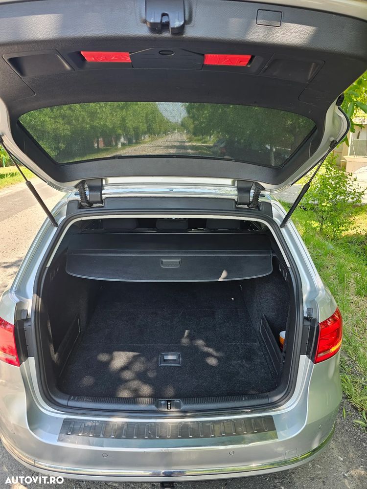 Volkswagen Passat 2.0 TDI DPF Highline - 8