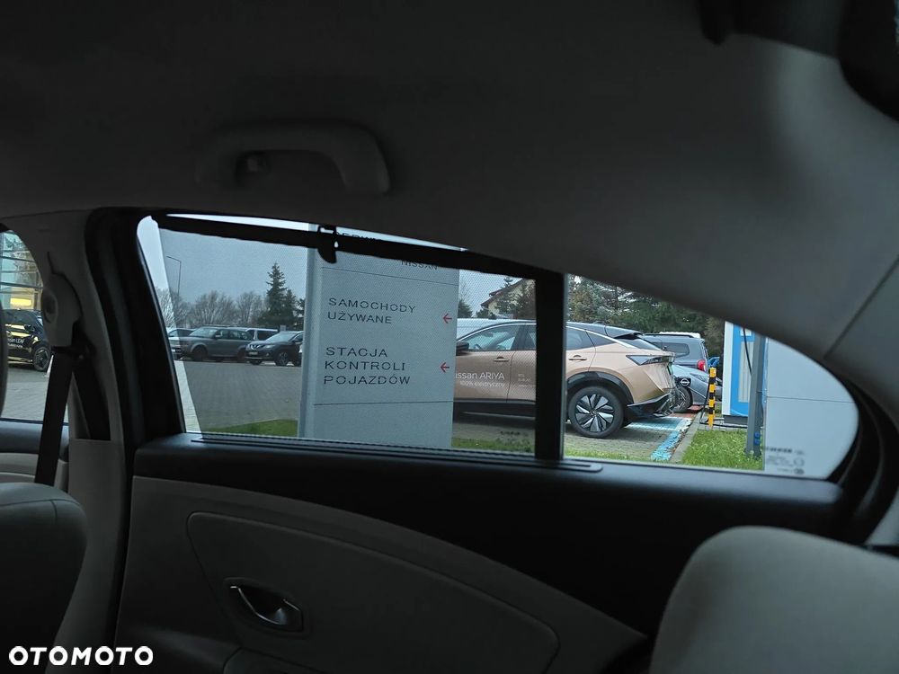 Renault Fluence 1.6 16V Expression Euro5 - 27