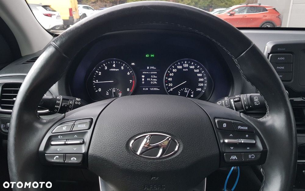 Hyundai i30 1.5 DPI Classic + - 19