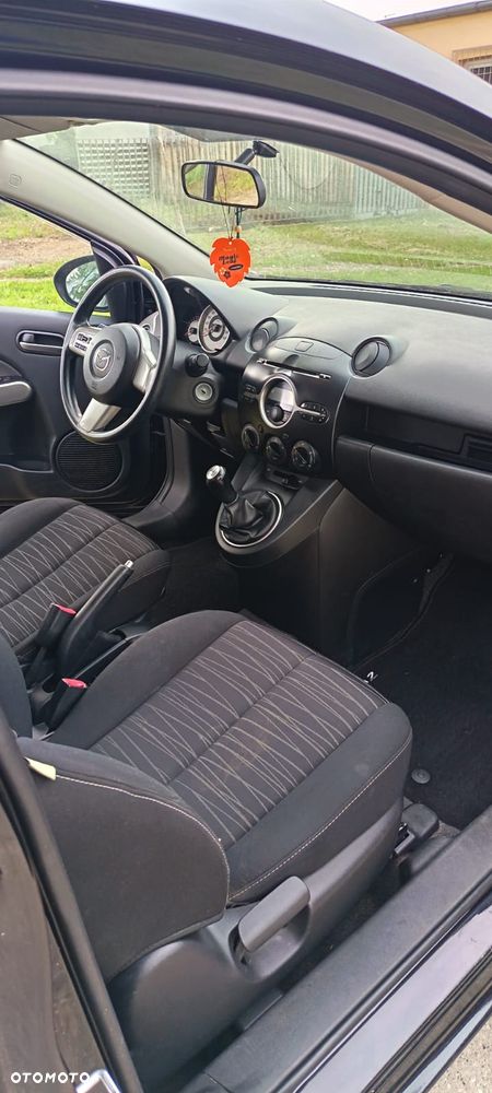Mazda 2 - 7
