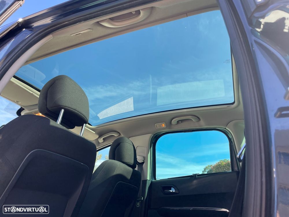 Peugeot 3008 1.6 HDi Executive - 14