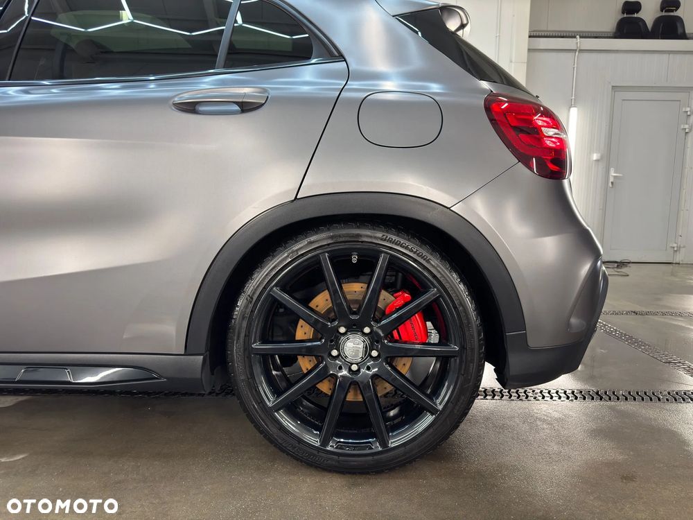 Mercedes-Benz GLA AMG 45 4-Matic - 9