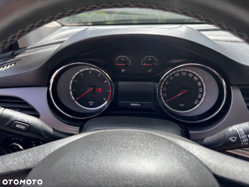 Opel Astra 1.4 Turbo Edition - 21