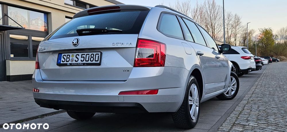 Skoda Octavia 1.6 TDI Edition - 26