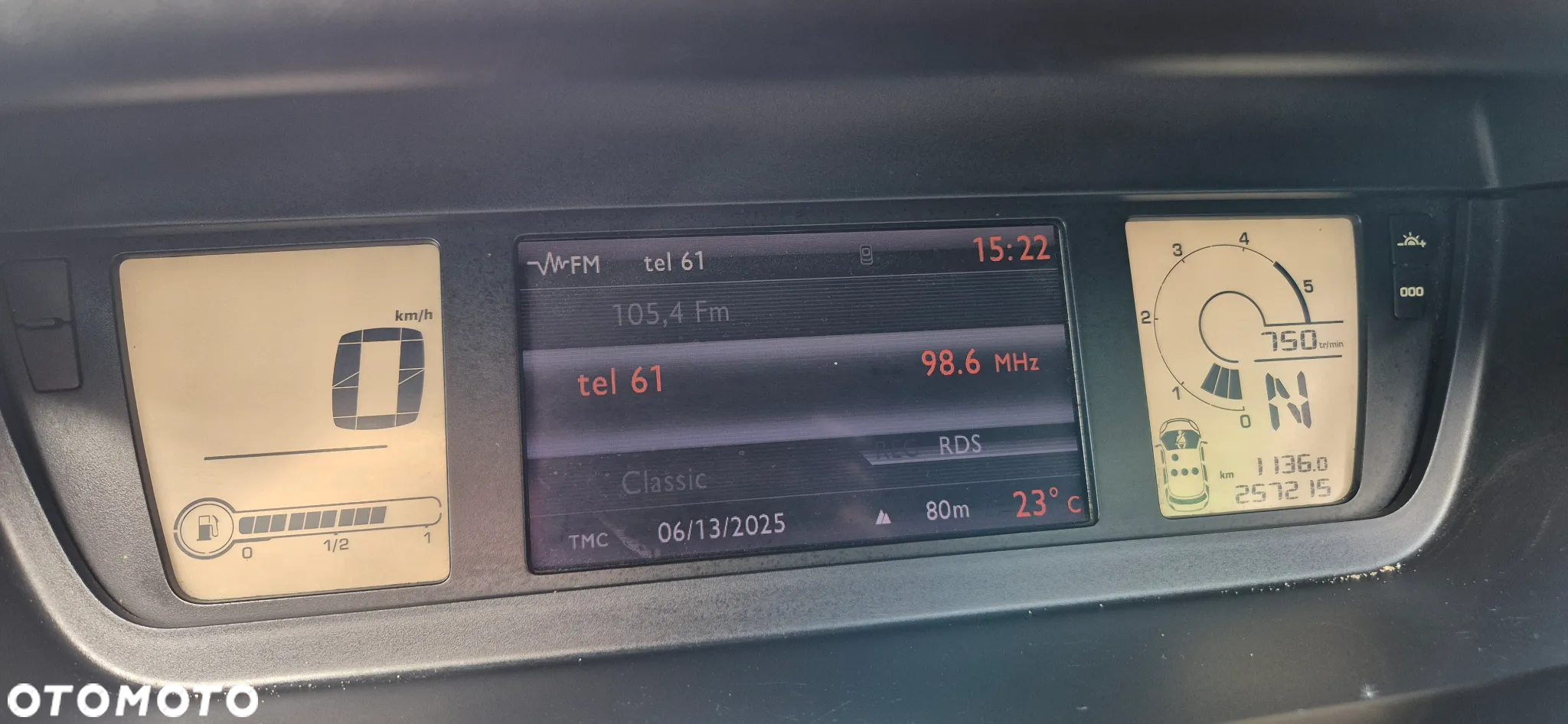 Citroën C4 Picasso 1.6 HDi Equilibre Navi Pack MCP - 22