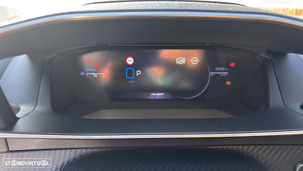 Peugeot 208 - 5