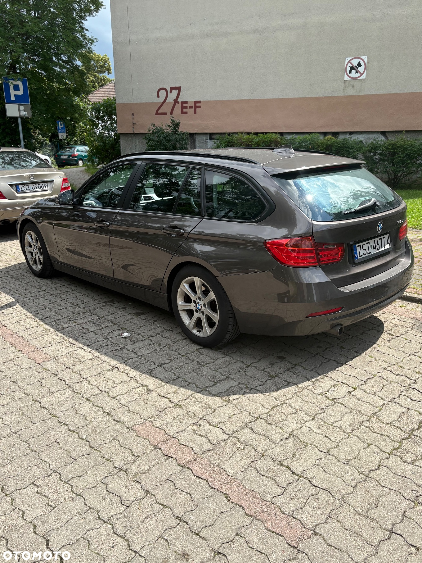 BMW Seria 3 318d Touring Blue Performance Luxury Line - 2