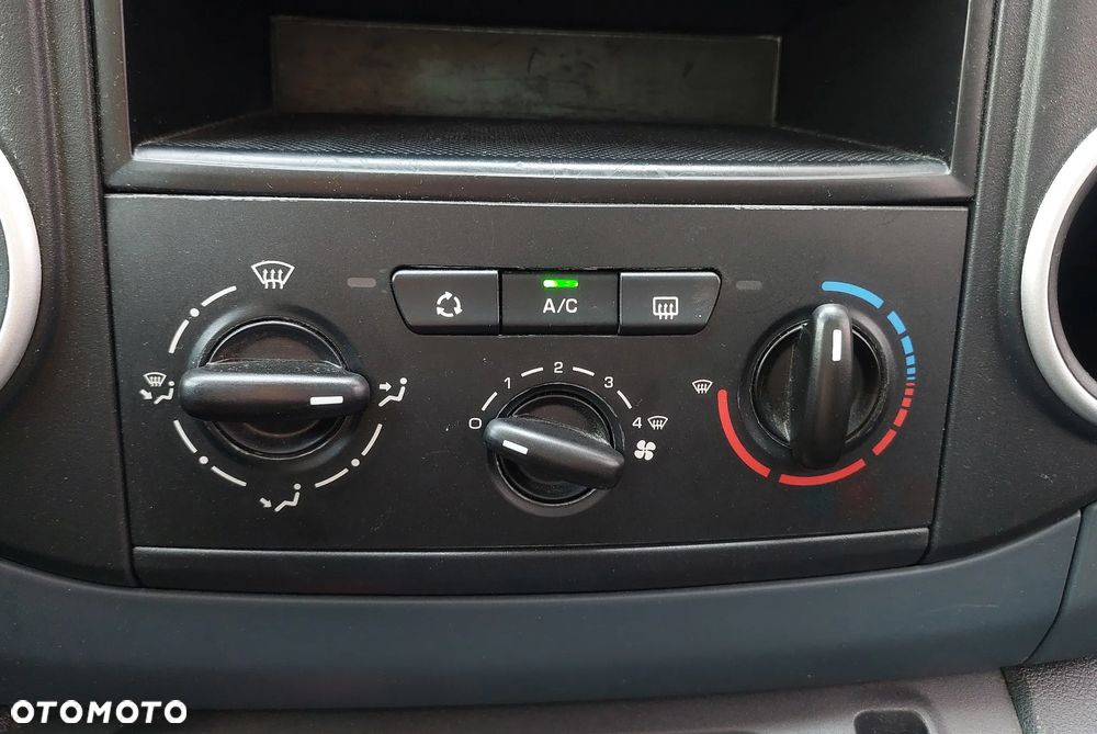 Peugeot Partner - 21