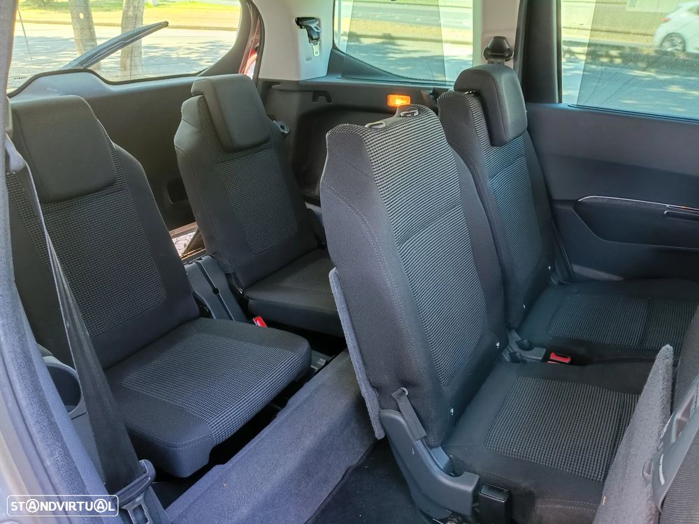 Peugeot 5008 1.6 HDi 7L Allure - 20