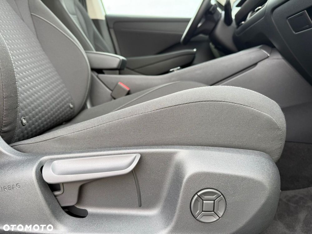 Volkswagen T-Roc 1.5 eTSI Life DSG - 24