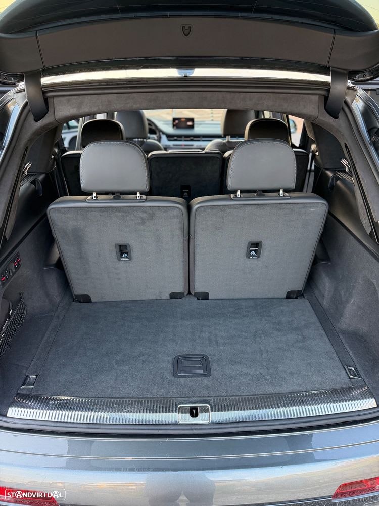 Audi SQ7 4.0 TDI V8 quattro Tiptronic 7L - 41