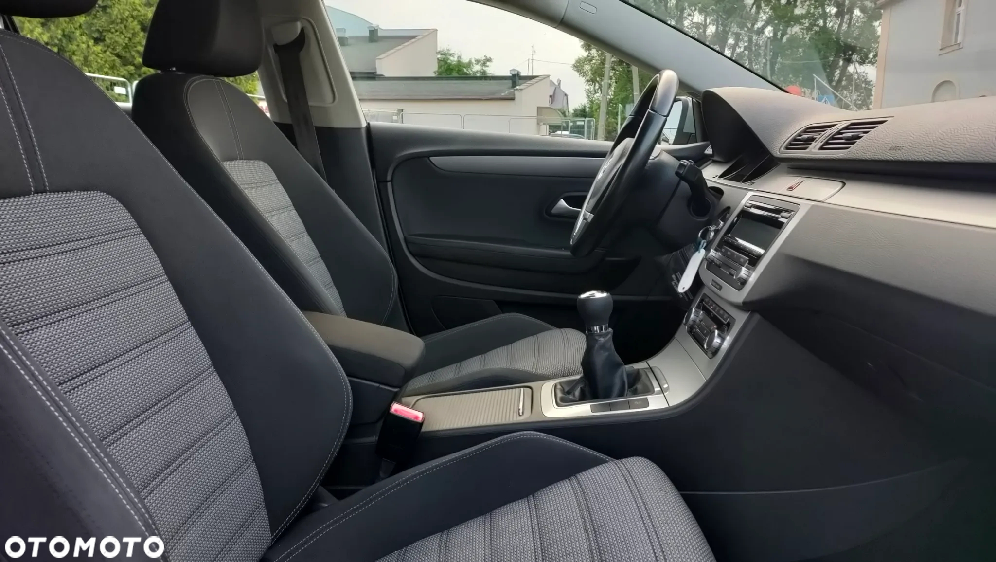Volkswagen Passat CC 1.8 TSI - 13
