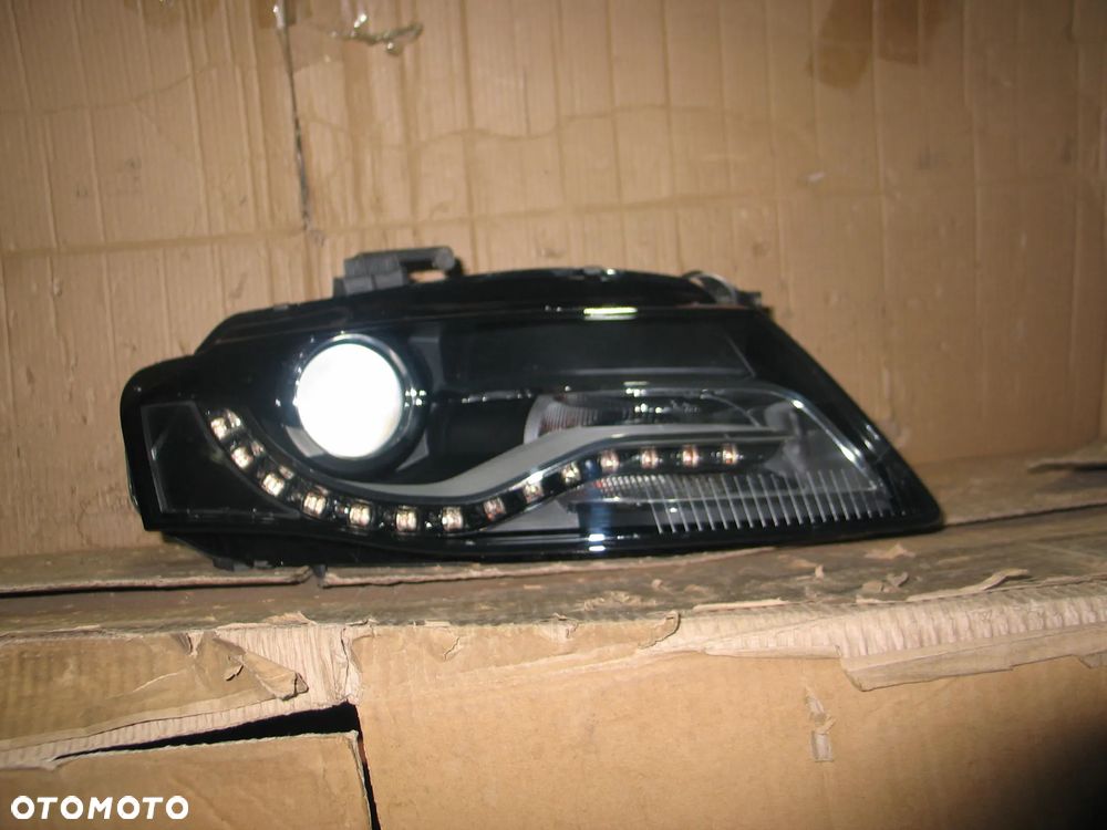 lampa przod xenon bixenon audi A4 B8 07-11r. 8K0941004C europa - 2