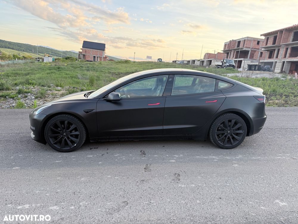 Tesla Model 3 Langstreckenbatterie Allradantrieb Dual Motor - 16