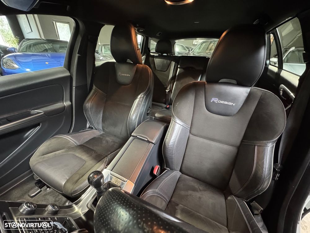 Volvo V60 1.6 D2 Drive R-Design Start/Stop - 32