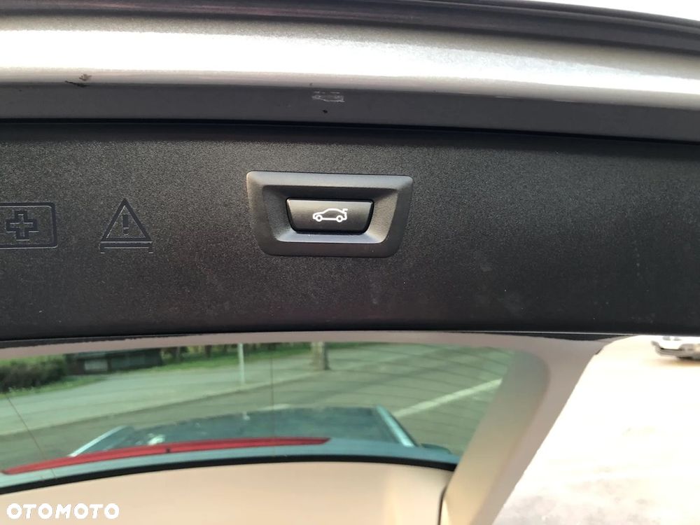 BMW Seria 5 520d - 27