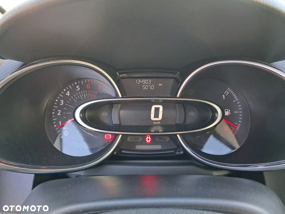 Renault Clio 1.2 16V Limited Plus - 11