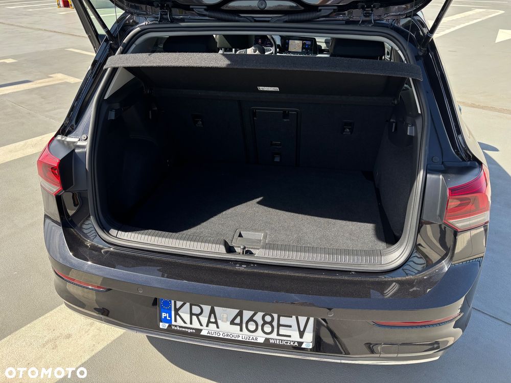 Volkswagen Golf 1.5 eTSI Active DSG - 28
