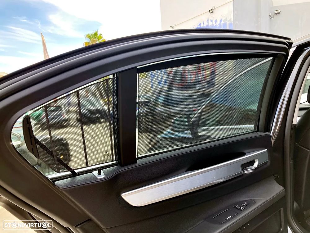 BMW 750 Li xDrive - 29