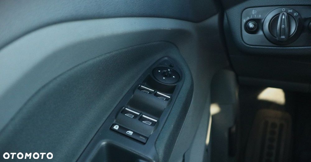 Ford Grand C-MAX - 28