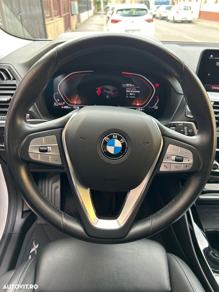 BMW X3 xDrive20d AT Advantage - 11