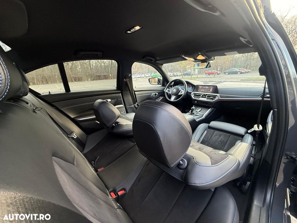 BMW Seria 3 330i xDrive AT - 18