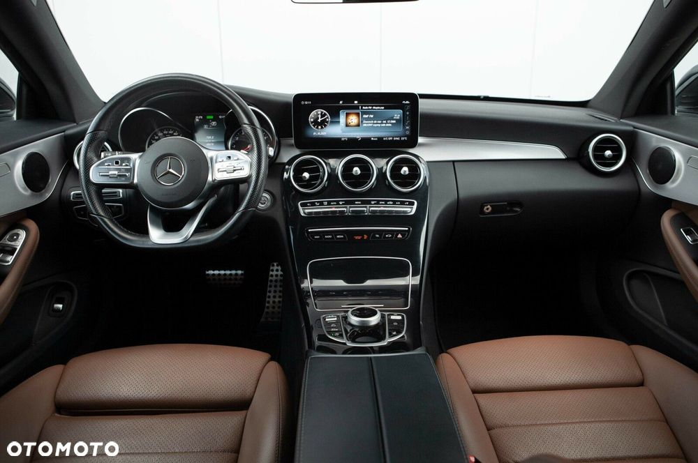 Mercedes-Benz Klasa C 200 9G-TRONIC - 23