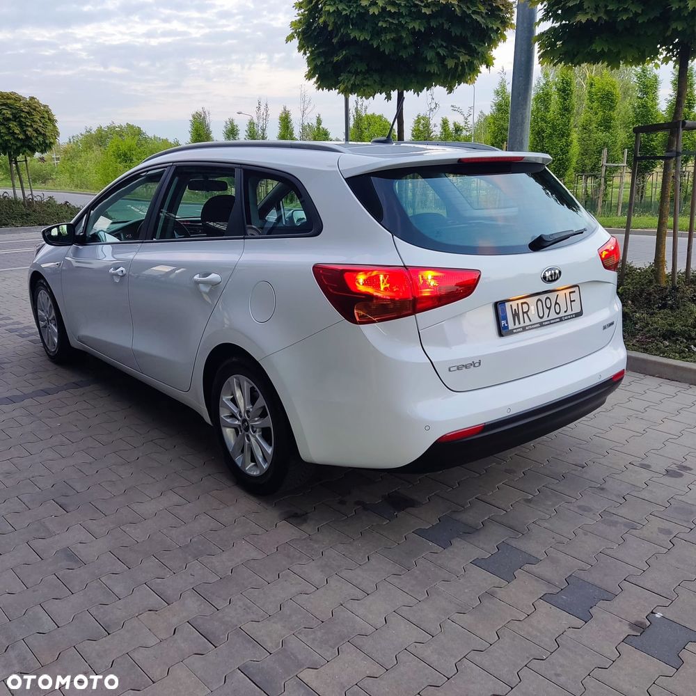 Kia Ceed - 7