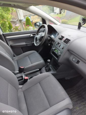 Volkswagen Touran - 7