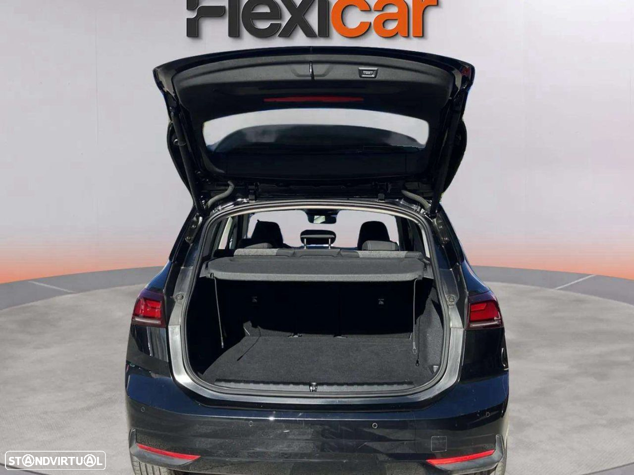 BMW 225xe Active Tourer - 9