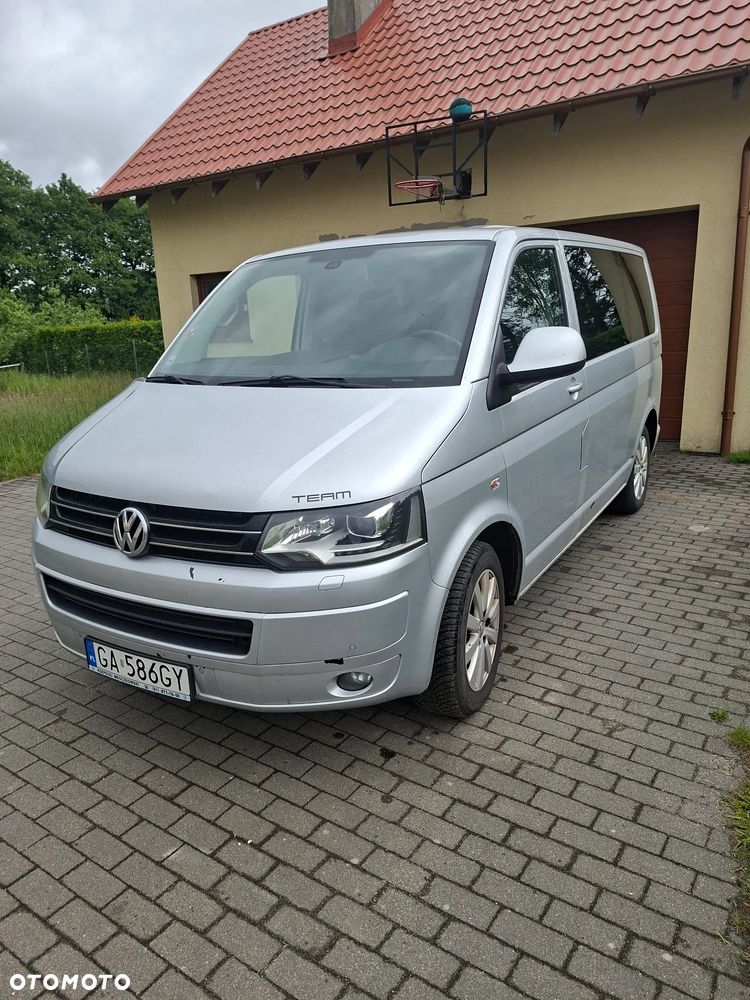 Volkswagen Multivan - 2