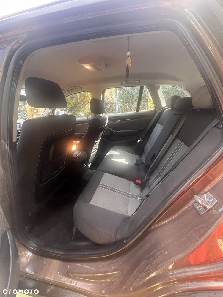 BMW X1 sDrive20d - 14