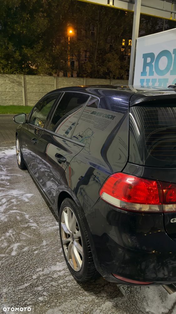 Volkswagen Golf 2.0 TDI Highline - 12