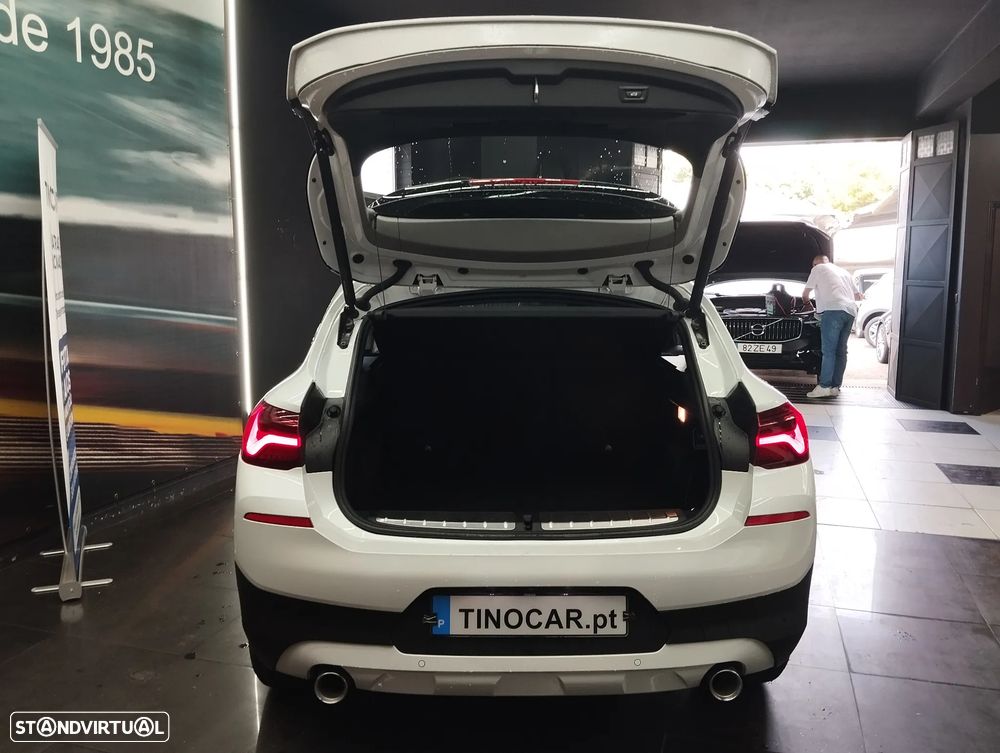 BMW X2 18 d sDrive Auto — fotografia 12