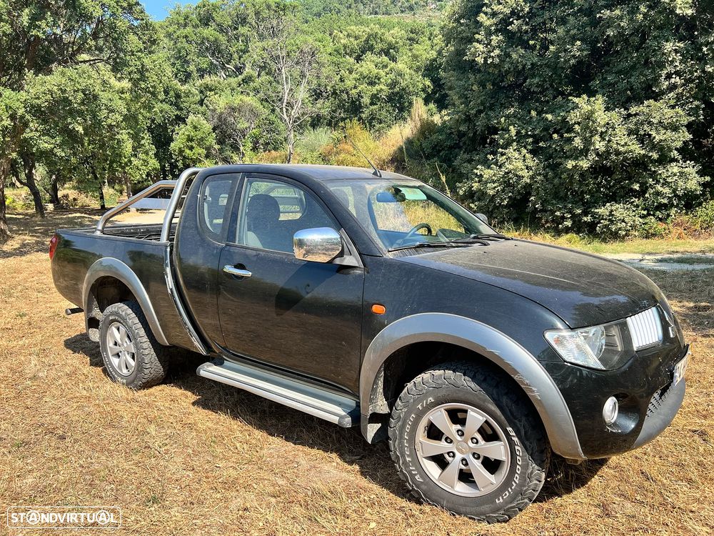 Mitsubishi L200 2.5 DI-D Club Invite AC 4WD - 3