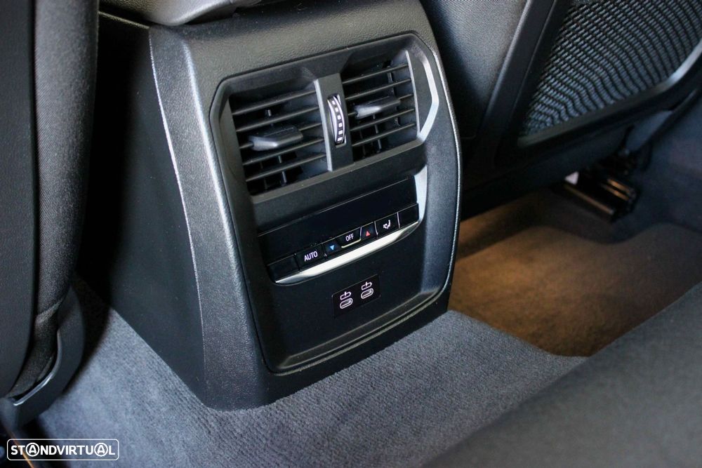 BMW 330 e Corporate Edition Auto - 48