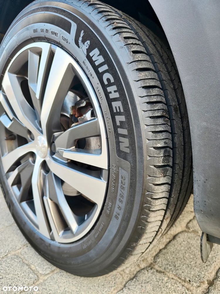 Peugeot 3008 BlueHDi 130 Stop & Start EAT8 Allure - 19