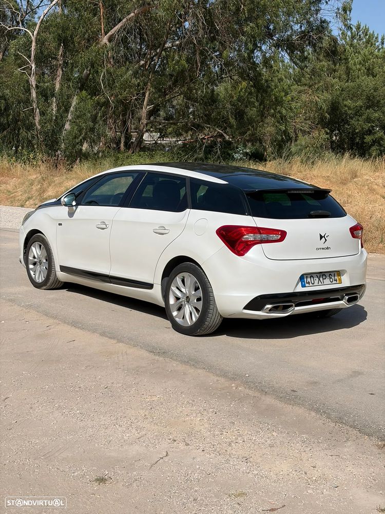 Citroën DS5 2.0 HDi Hy4 So Chic CMP6 102g - 33