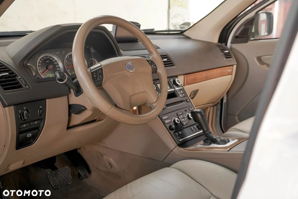 Volvo XC 90 3.2 Executive - 26