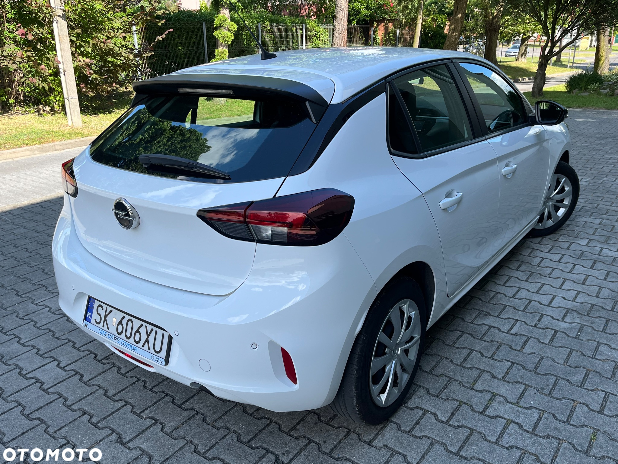 Opel Corsa 1.2 Business S&S - 3